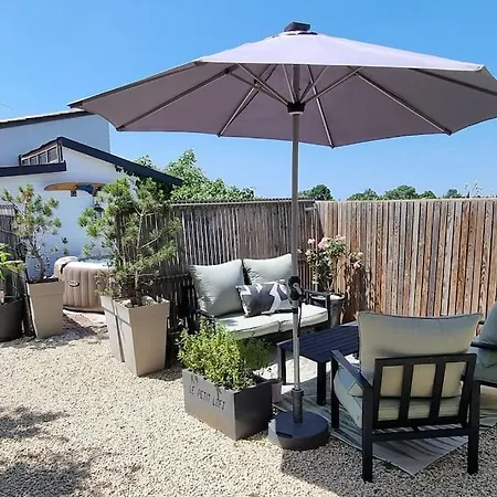 Petit Loft + Exterieur + Pret 2 Velos Possible Aytré