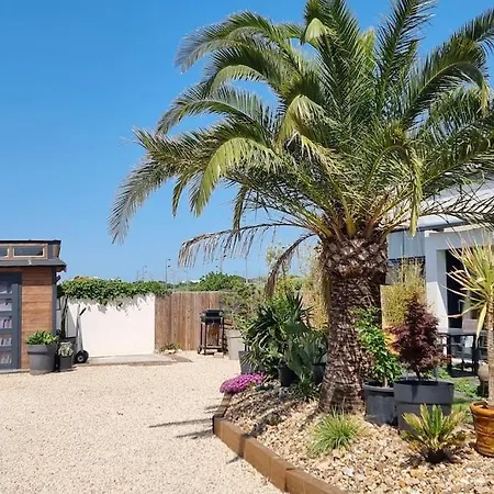 Petit Loft + Exterieur + Pret 2 Velos Possible *
